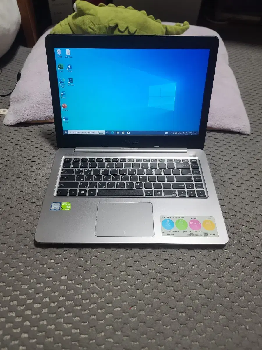 ASUS k401u 노트북 i7-7500u 램8 SSD256